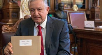El presidente Andrés Manuel López Obrador, al presentar el Plan Nacional de Desarrollo 2019-2024. Foto: Cortesía lopezobrador.org
