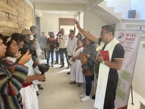Aspectos del estreno del operador móvil virtual indígena Wiki Katat, el 2 de octubre, en Cuetzalan, Puebla. Fotos: JSG