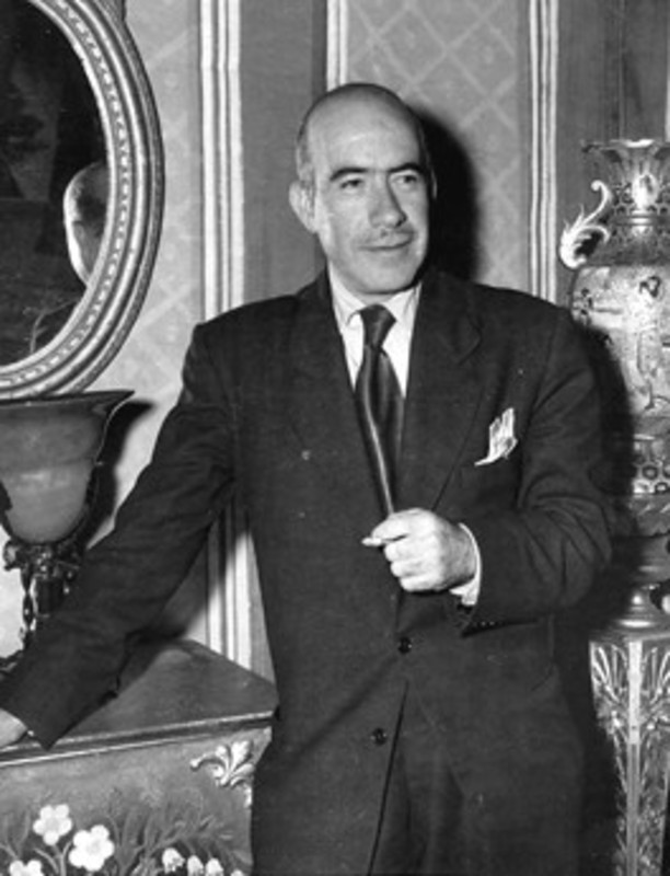 Rodolfo Usigli, dramaturgo, en una foto de 1945 tomada de la Mediateca del INAH. 