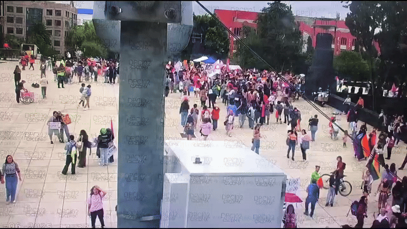 El nuevo modelo de vigilancia en México, que integrará sistemas de videovigilancia, detectores de placas y cualquier otro dato personal en repositorios públicos y privados, dará paso aceleradamente al reconocimiento facial en nuestras comunidades, para cerrar la pinza del control social. Video: C5 CDMX https://x.com/C5_CDMX/status/1936516211128357006/